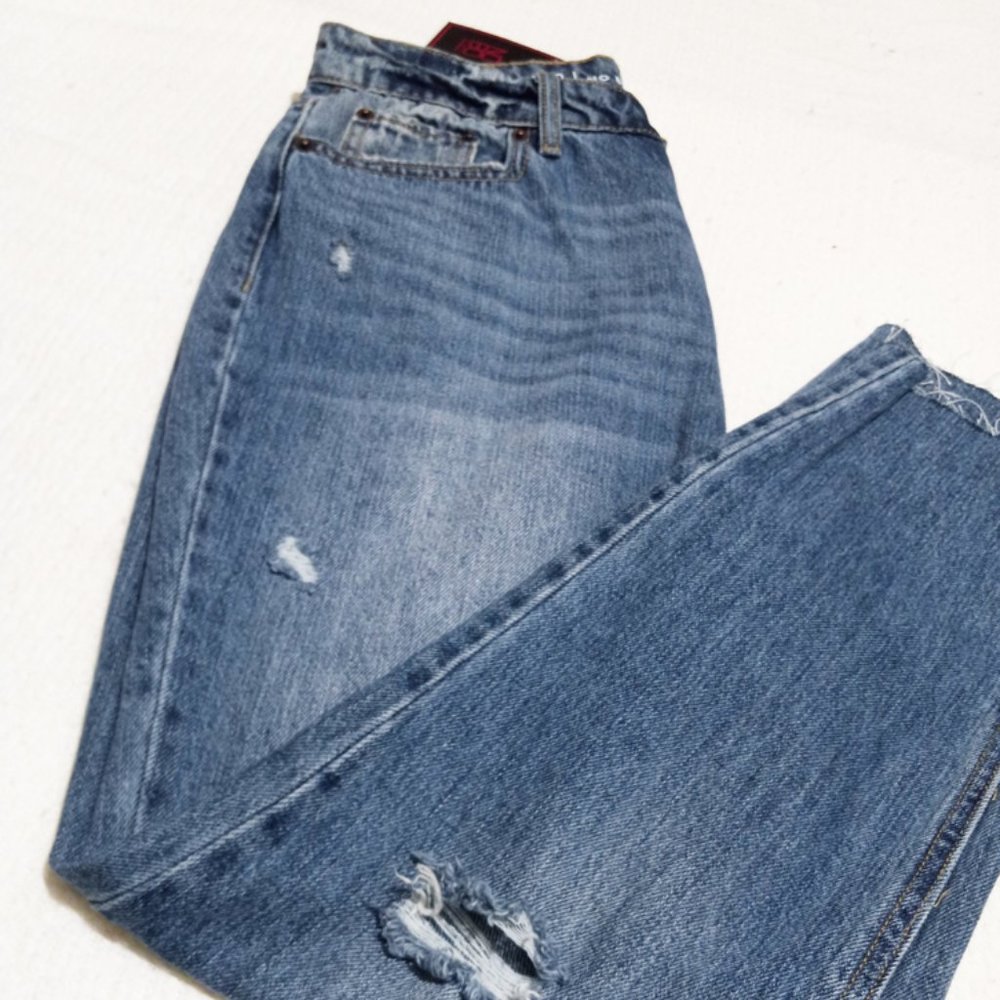 No Boundaries Jeans - Picture 7 of 10